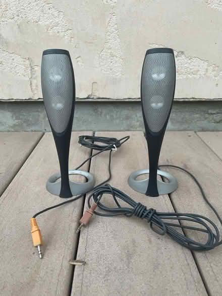 Photo of free Upright speakers (85/Saratoga Ave) #1