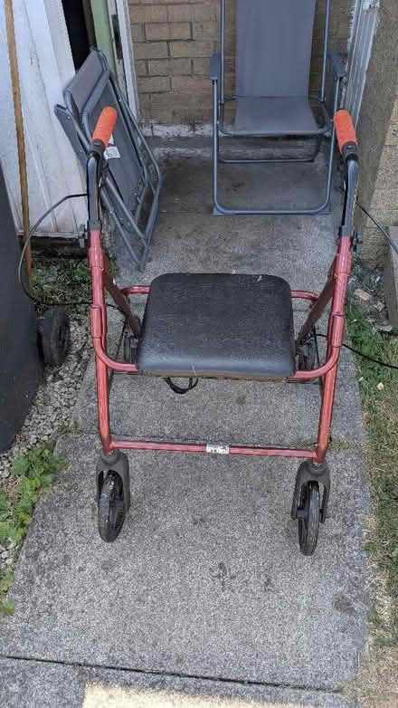 Photo of free Mobility Walker With Seat (Holmewood BD4) #2