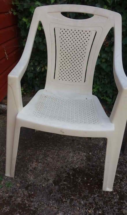 Photo of free white stacking plastic chairs (Chesham HP5) #2