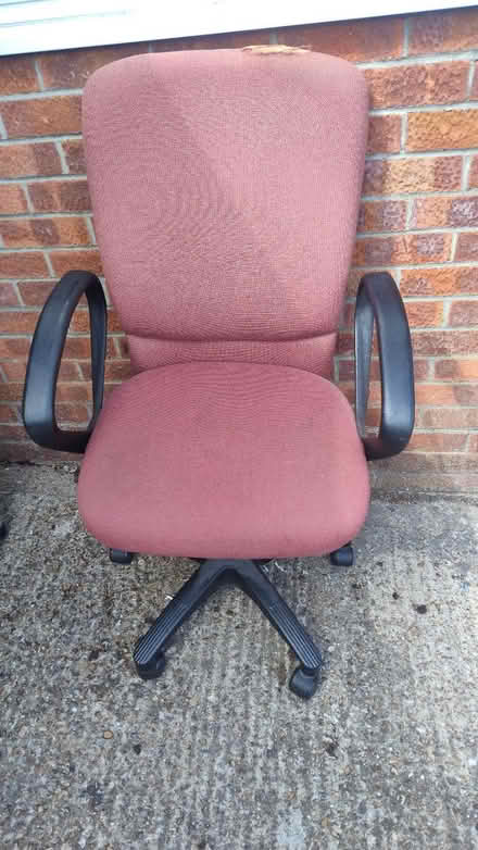 Photo of free Office chair (RH19 East Grinstead) #1
