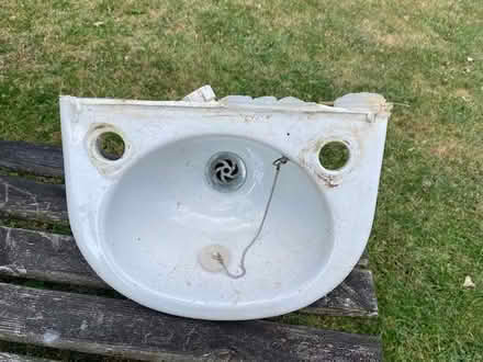 Photo of free Small hand basin - no taps (Brookthorpe GL4) #1