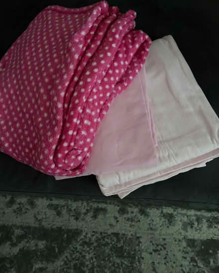 Photo of free Pink bedding bundle (Coleridge Ward CB1) #1