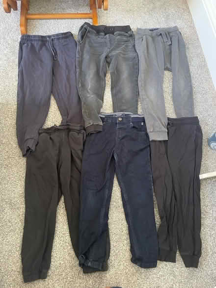 Photo of free Age 5-6 trousers (Maldon CM9) #1