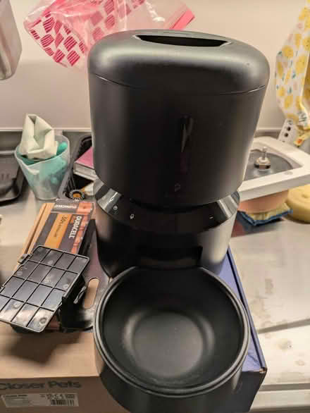 Photo of free needs fixing * automatic pet feed (AL1 Sopwell) #1