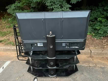 Photo of free tv, clothes, chair (Fairfax virginia) #1