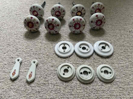 Photo of free Victorian Style Ceramic Door Knobs (Warlingham CR6) #2