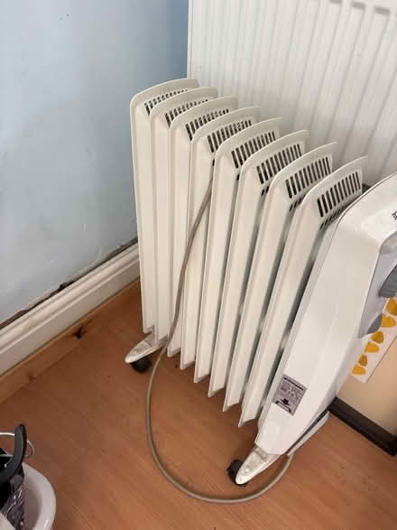 Photo of free Electric Oil filled radiator but no plug (Ball Hill CV2) #1