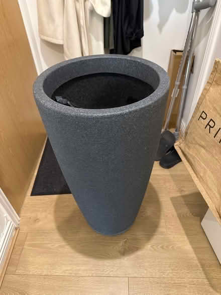 Photo of free Large plant pot and soil (North Town SL6) #1