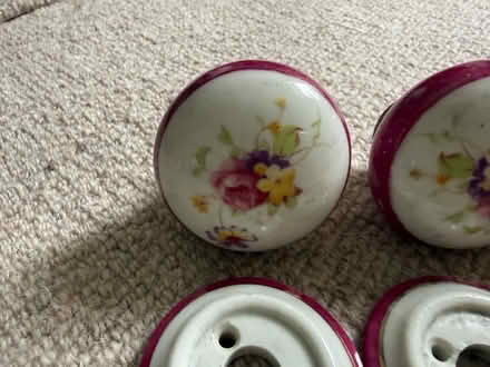 Photo of free Victorian Style Ceramic Door Knobs (Warlingham CR6) #1