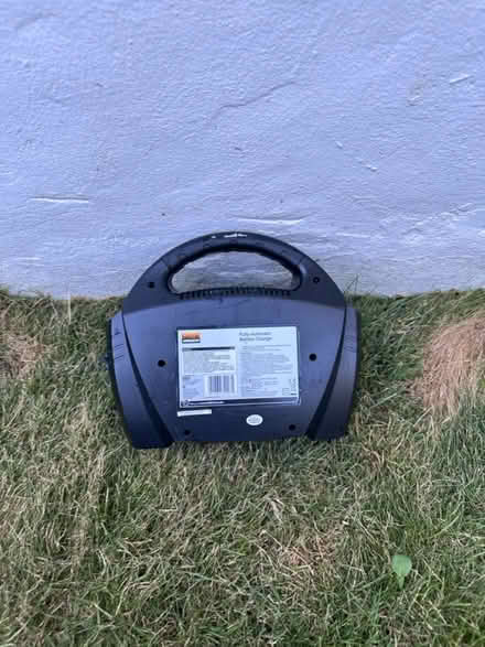 Photo of free Automatic Car Battery Charger (Brighton BN1) #1