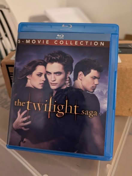 Photo of free Twilight Saga/Blu-ray (Castle hills) #1