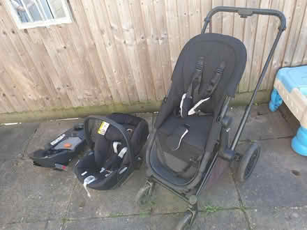 Photo of free 3 in 1 Cybex Pram, Car Set, Bassinet (Bradford on Avon BA15) #1