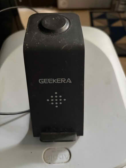 Photo of free Phone/watch /air pod charger (Westbury Wilts BA13) #1