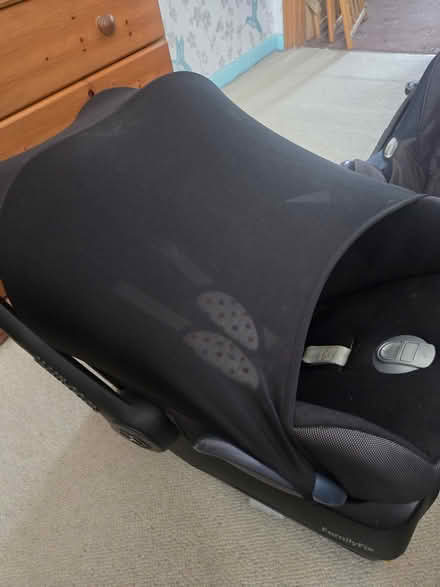 Photo of free x2 black maxi cosy baby car seats (dorset BH12) #2