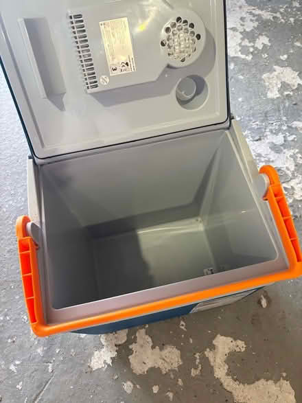 Photo of free Large cool box with mains plug & car charger (Walton Summit PR5) #2