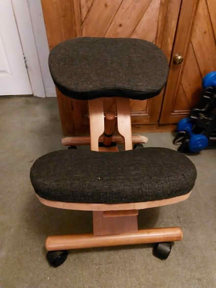Photo of free Chair (CT1) #1