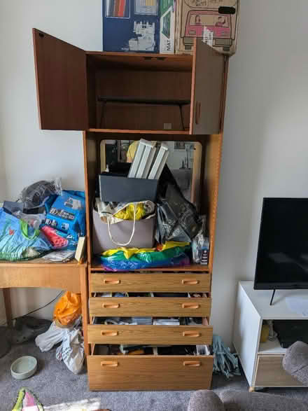 Photo of free Schreiber cabinet with mirror (Chester Road M15) #2