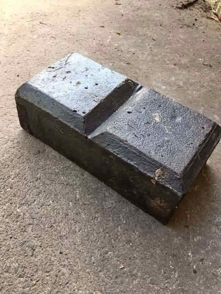 Photo of Staffordshire Blue stable paver (Brockenhurst SO42) #1