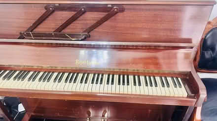 Photo of free Piano (SL3) #3