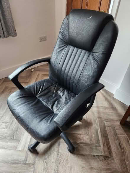 Photo of free Office Swivel Chair in good condition (Bramhall SK8) #4