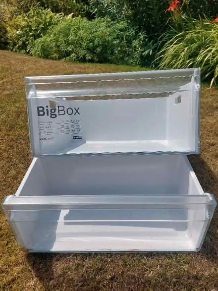 Photo of free Bosch fridge/freezer boxes, etc (Eskbank EH22) #2