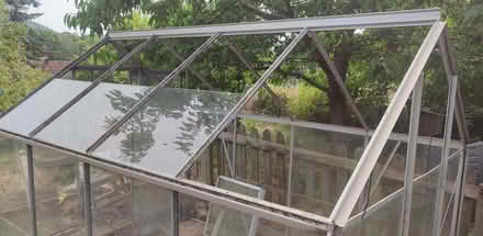 Photo of Glass for greenhouse (Pontesford SY5) #1