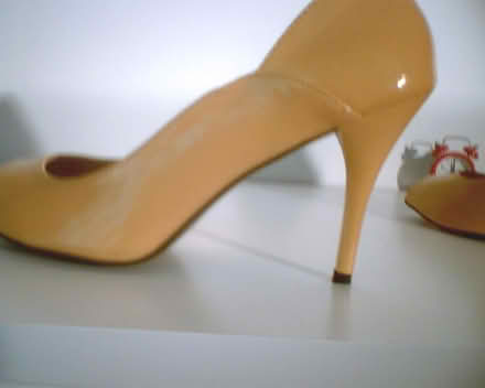 Photo of free High Heels Stiletto s.10 (Queen/Rutherford in Brampton) #3