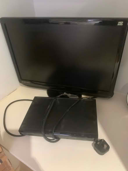 Photo of free Tv (Ox3) #1