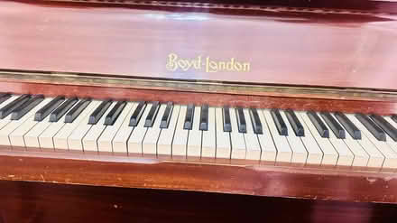 Photo of free Piano (SL3) #2