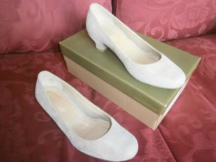 Photo of free Hotter “Shimmy-Shimm” womens’ leather court shoes (Denham UB9) #1
