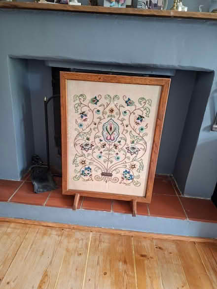 Photo of free Embroided Screen (Purwell Hitchin SG4) #1