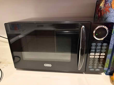 Photo of free Sunbeam microwave. Working (135 Gardenside drive) #1