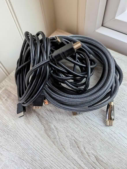 Photo of free HDMI cables (Salph End MK41) #1