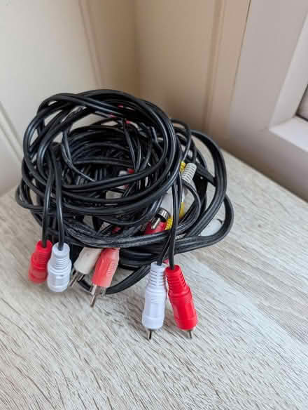 Photo of free rca audio cables (Salph End MK41) #1