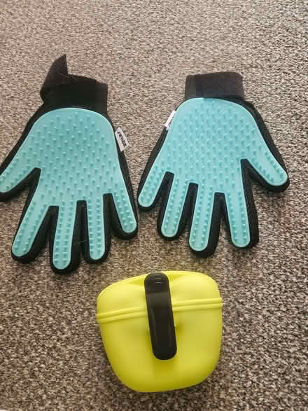Photo of free Grooming gloves & Treats pouch (West Totton SO40) #1