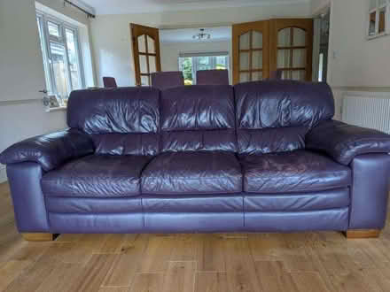 Photo of free Dark Purple Leather Settee – Very Comfy Top Quality (Broomfield ME17) #4
