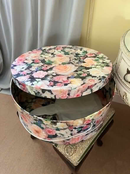 Photo of free Round hat box large (Goffs Oak EN7) #1