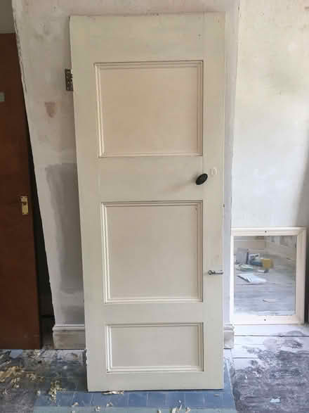 Photo of free FIVE internal doors. (Presteigne LD8) #4