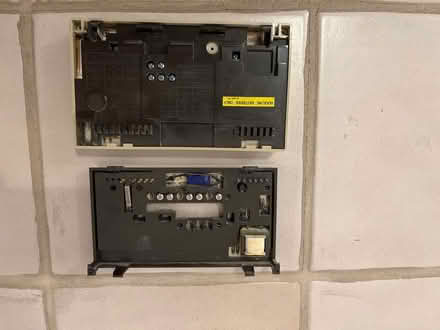 Photo of free Programmable thermostat (Baseline and Beaumaris) #3