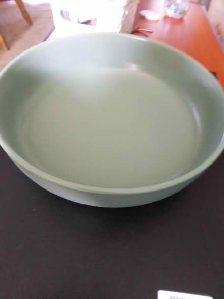Photo of free 4x green dishes/ bowls (Killamarsh S21) #1