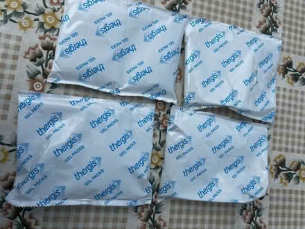 Photo of free 4 x ice packs (Malvern Link WR14) #1