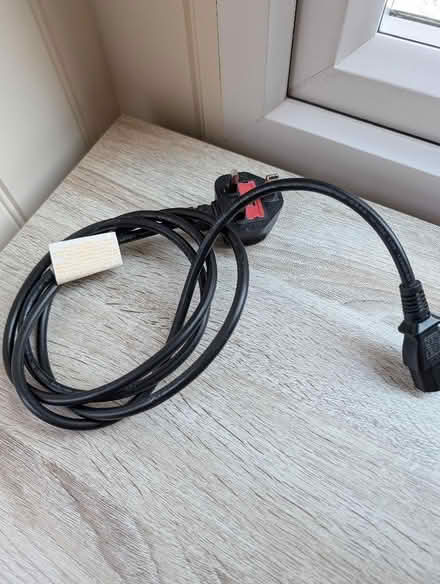Photo of free Computer or printer Power lead? (Salph End MK41) #1