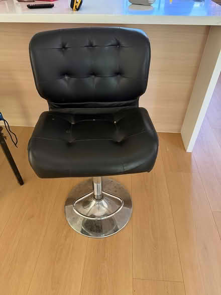Photo of free Chair (East Palo Alto CA) #1