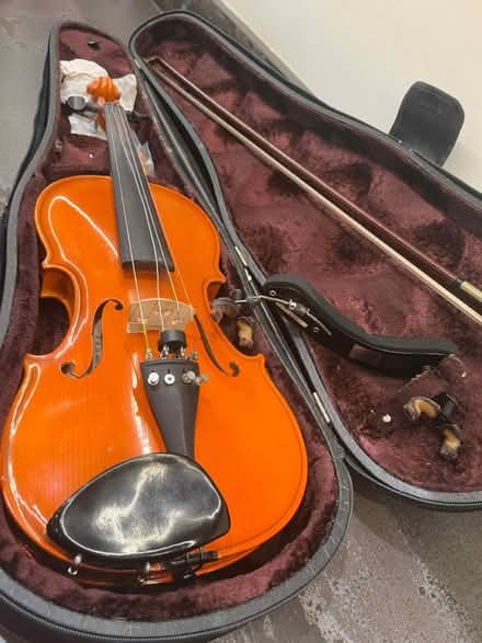 Photo of free Beginners violin (Bridgnorth High Town WV16) #1