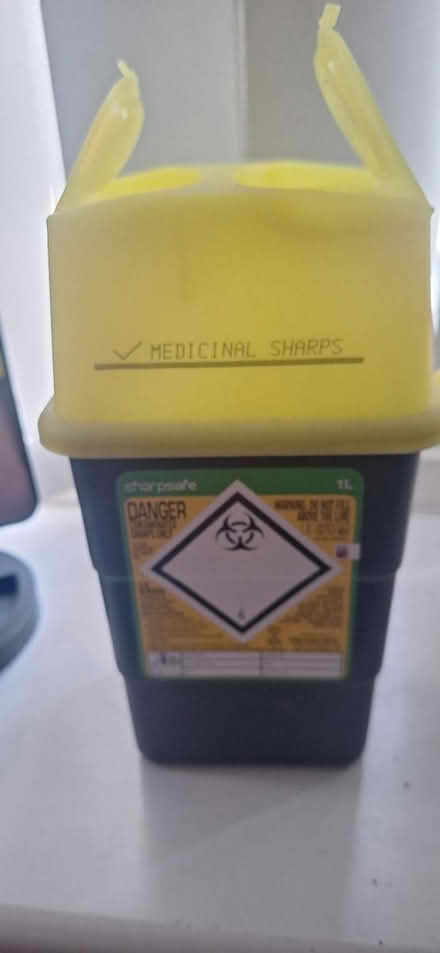 Photo of free medical sharp bin 1L (Brent lea TW8) #1