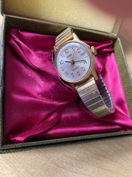 Photo of free Vintage Ladies Watch (Dormansland RH7) #1