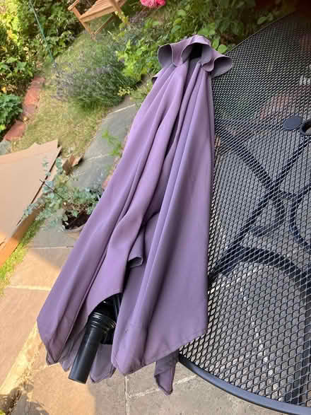 Photo of free Parasol and base (DE56 (Kilburn)) #3