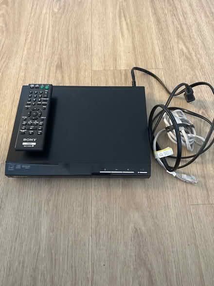 Photo of free SONY CD /DVD player with remote (New York City) #2
