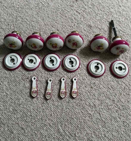 Photo of free Victorian Style Ceramic Door Knobs (Warlingham CR6) #2