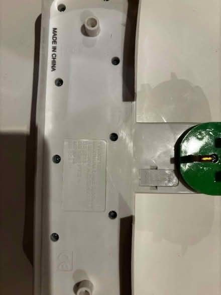 Photo of free Surge‐Protected Multi‐Socket Extension (with individual swit (Lavender Hill SW11) #2